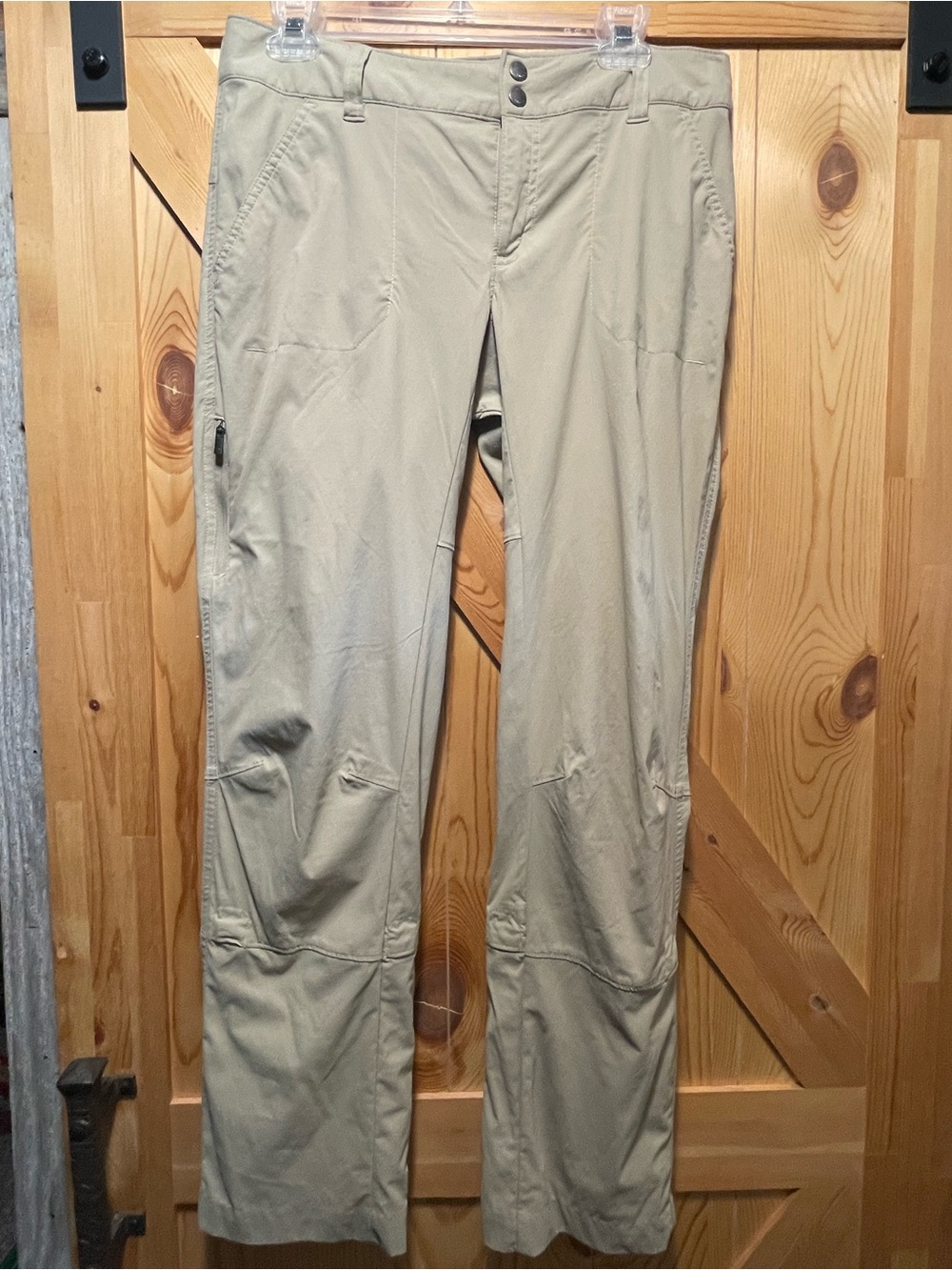 Columbia Women's Tan Cargo Outdoor Pants
